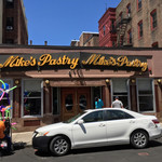 Mike's Pastry - 