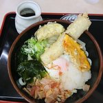 完熟うどん処 獅子家 - ちくわ天うどん