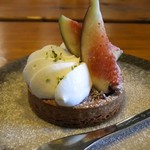 フロムアファー倉庫01 - 別角度から「イチジク」