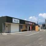 熱娘食堂 - 駐車場は広い