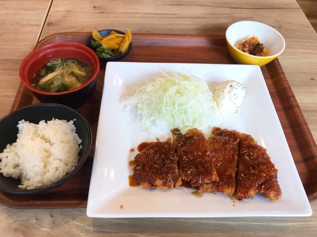 オーガニックテーブル 旧店名 米どころん 本町 定食 食堂 食べログ