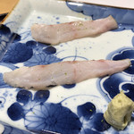 馳走 啐啄一十  - 手前・赤鯥(静岡県駿河湾産2日寝かせ)
      奥側・赤鯥(山形県庄内産5日寝かせ)食べ比べ！！