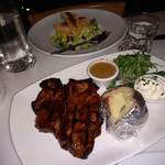 Waterbar & Grill Steakhouse - Tボーンステーキ