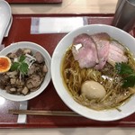 麦と麺助 - 