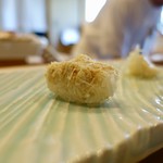 鮨おおね田 - ［2019/08］寿司⑤ 毛カニのほぐし身の握り