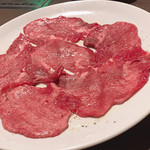 炭火焼肉 円寿 - 熟成生タン