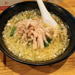 ラーメン若 - 鶏湯麺(鳥ソバ) ¥900