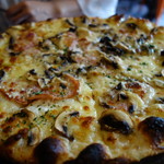 Warung Citta Ovest - ハムとマッシュルームのピザ（Rp.60k≒450円）