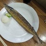 京橋 炉端焼 ロバ - 秋刀魚の塩焼き