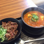 カルビ丼とスン豆腐専門店 韓丼 - カルビ丼とスン豆腐