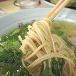 福一ラーメン - 夜食べてもモタれないくらいのあっさり豚骨ラーメンです。