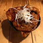 Ramenjucchoumeshokudou - 豚丼小