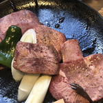 Kokusangyuu Yakiniku Kuidon - 