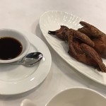 Celebrity Cuisine - ★7.5BBQ Baby Pigeon　Home Cooking Specialities