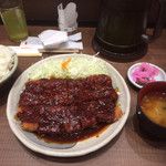 名古屋名物 みそかつ 矢場とん イオンモールナゴヤドーム前店 - 