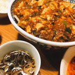 昼飯晩飯 でら - ひき肉麺