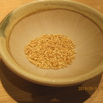 かつアンドかつ - ごま