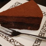 Motomachi Ko-Hi- - ダブルチョコレートケーキ