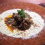ブルガズ アダ - ヒュンキャンベーエンディ（皇帝のお気に入り）　仔羊ロースの煮込み　べシャメルソース