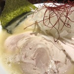 RAMEN 風見鶏 本店 - 