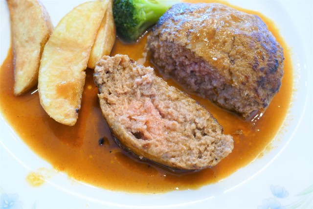 カフェ＆レストラン ベーシック - 前沢（洋食）の写真