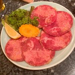 焼肉とらじ館 - 