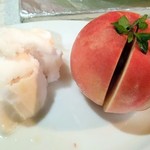 焼肉 はせ川 - まるごと桃とシャーベット