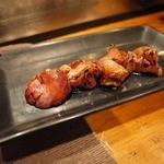 横浜まじさく - 東京軍鶏の肝串『レバー』　めったに食べられない！