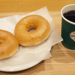 Krispy Kreme Doughnuts - オリジナル・グレーズド(160円・外税)×2、ハウスブレンドコーヒー(270円・外税)