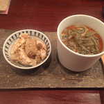 蕎麦切り 酒 大愚 - ジュンサイの冷製茶碗蒸しと牛蒡と蒸し鶏の胡麻和え