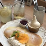 食のつむぎカフェ UMENOHANA エビスタ西宮店 - ドラゴンフルーツのソースがウマーイ！