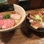 にぼらあ　と　コロチャーごはん