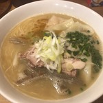 らーめんや なかじゅう亭 - 鶏わんたん麺 しょうゆ ¥890