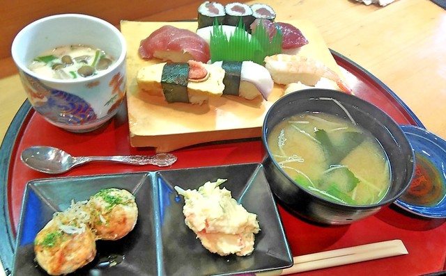 鈴や &ndash; 郡山市の本格寿司店 | 新鮮な魚介と心温まるおもてなし