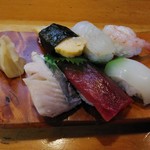 Sushi tatsu - すしセット(にぎり六貫)