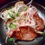 松寿し - 牛サガリのピリ辛焼き