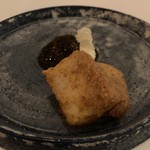 シルー - ハタはもずくのソースとともに