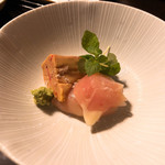 鳥田中 - 高坂鳥の白レバーとささみと泡醤油添え