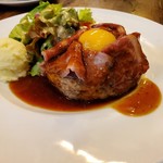 肉バル バーグマン - ローストビーフバーグ