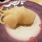 回転寿し トリトン - 生ほたて。