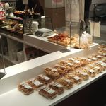 炎 - 店内・商品陳列カウンター-3