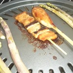 炎 - 紫アスパラと一緒に焼いて温めます