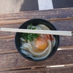 須崎食料品店 - 小(冷)と生玉子