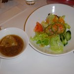 ブールヴァール・デ・ガトー 本山四谷通店 - ランチコースのサラダとスープ