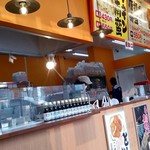 からチキ本舗 - 店内注文カウンター