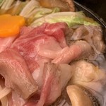 Nihon Ryouri Yoshichou - 牛すき焼き鍋 アップ