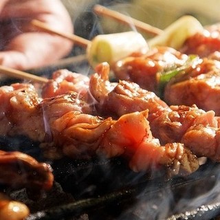 備長炭で、近火の強火で一気に焼き上げます。