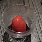 LURRA° - 焦がしジャージーミルクとルバーブ♪
      薔薇の香りが鮮烈でした✨