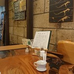 Kondhimento Kafe - お店は塩釜石を積み上げた蔵です。