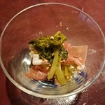 りょうりや 御旅屋 - 葉わさびと生ハムの酢の物